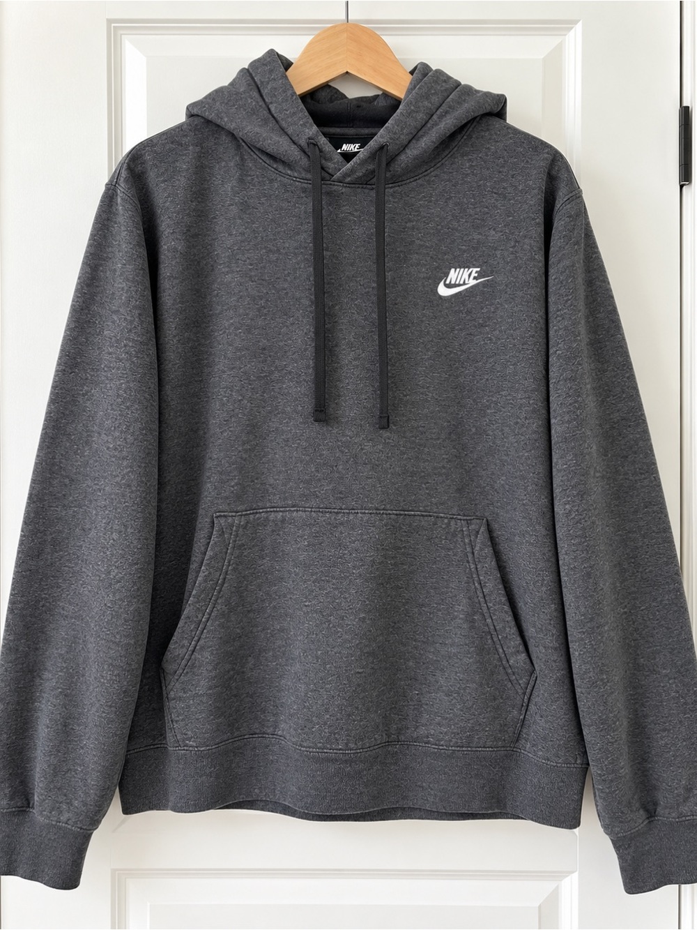 Nike Men's Charcoal Gray Pullover Hoodie, size large